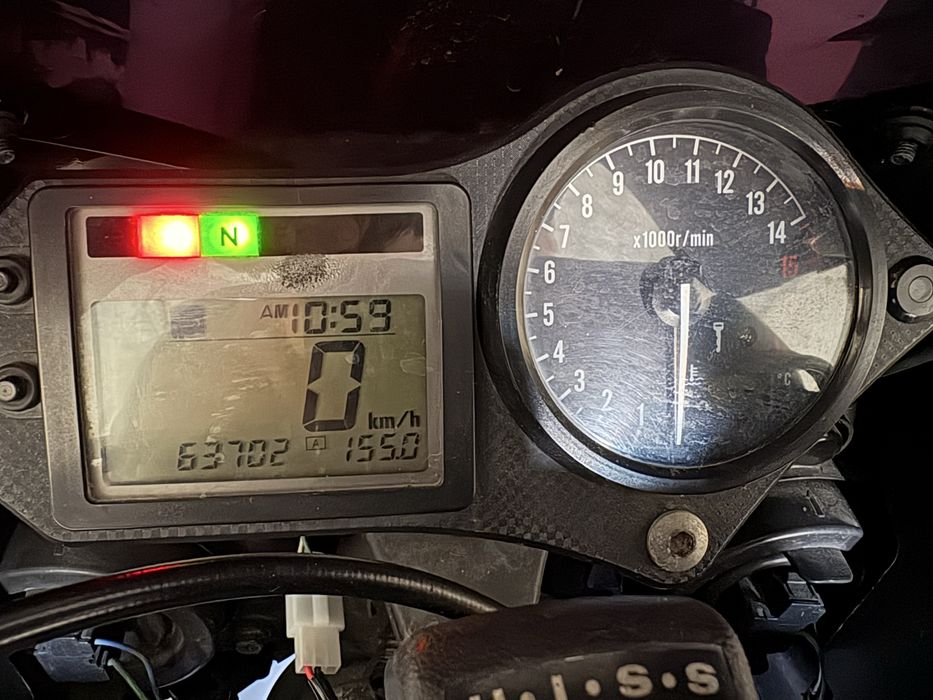 Honda CBR600F4i (PC35E)