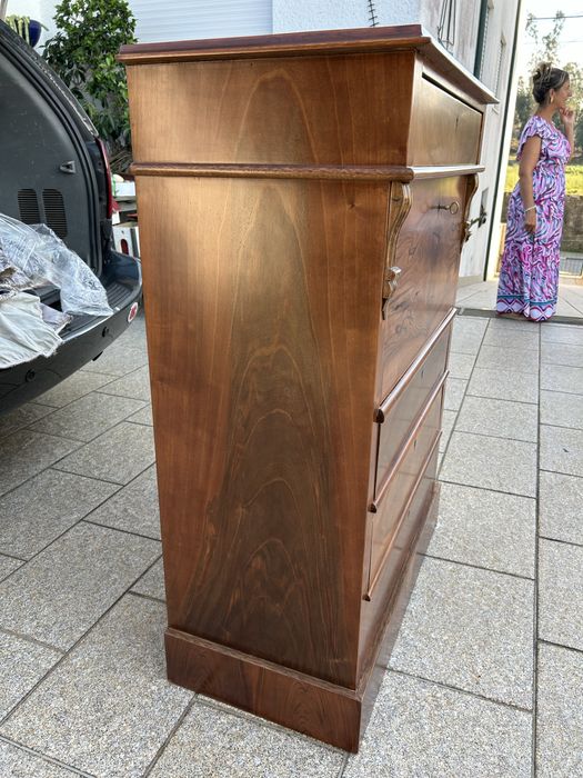 Escrivaninha antiga totalmente restaurada