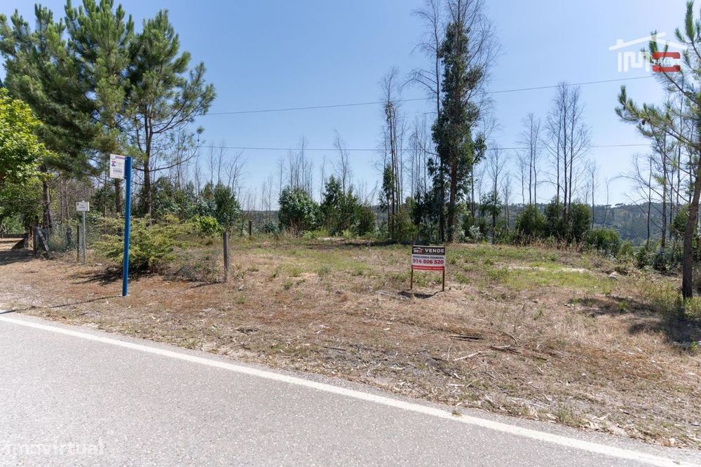Terreno no centro de Caxarias com 1.234,12 m2 — Caxarias, Santarém