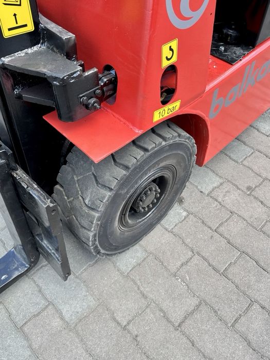 Навантажувач Балканкар ДВ 1621 Balkancar