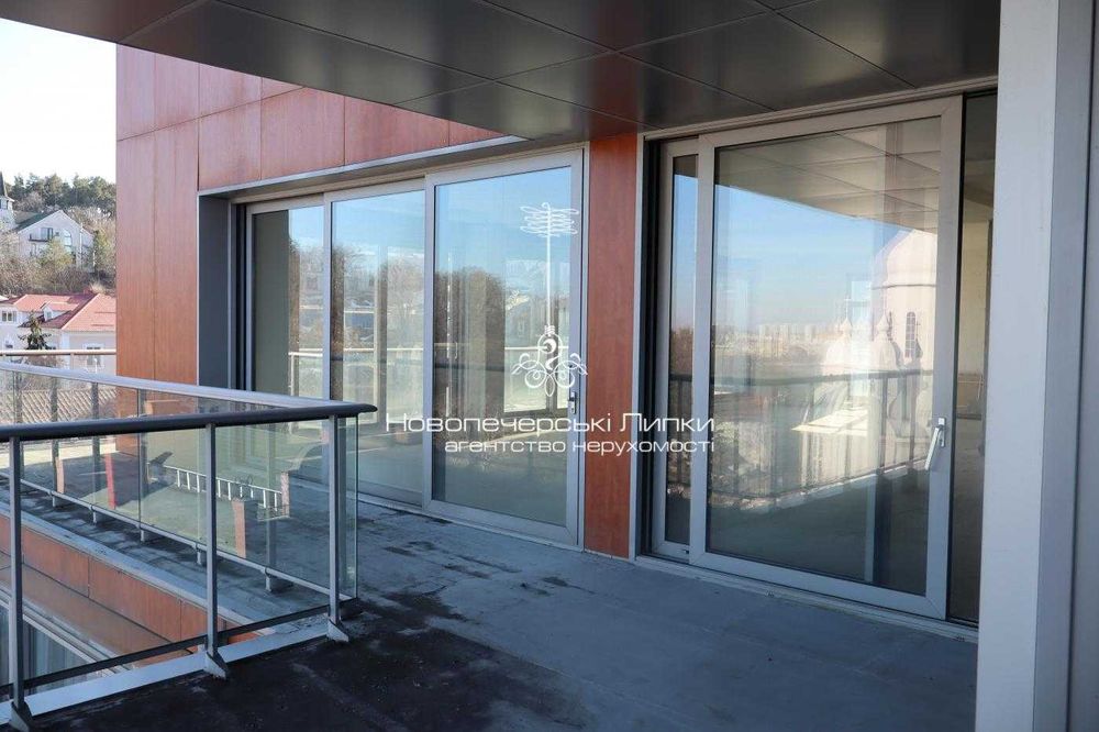 Продаж унікального пентхаусу без рем. вул. Ломаківська  508м2 Печерськ