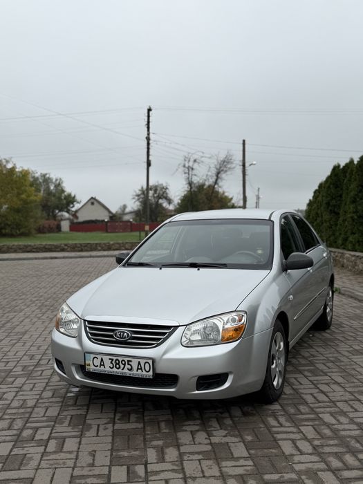 Продам авто в рідній фарбі Kia Cerato