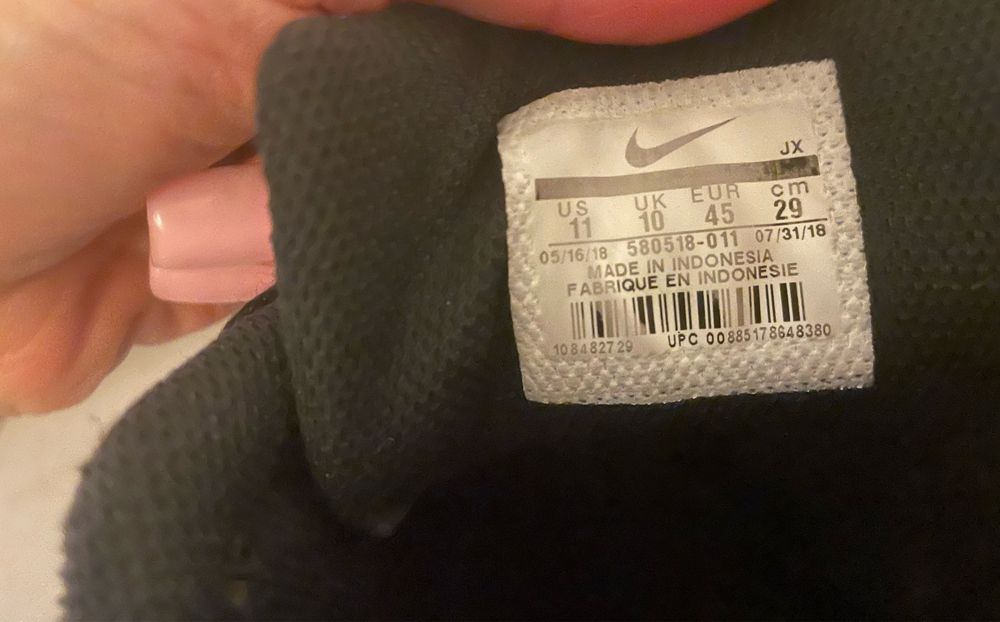 Nike Air Max IVO 45  sportowe czarno białe