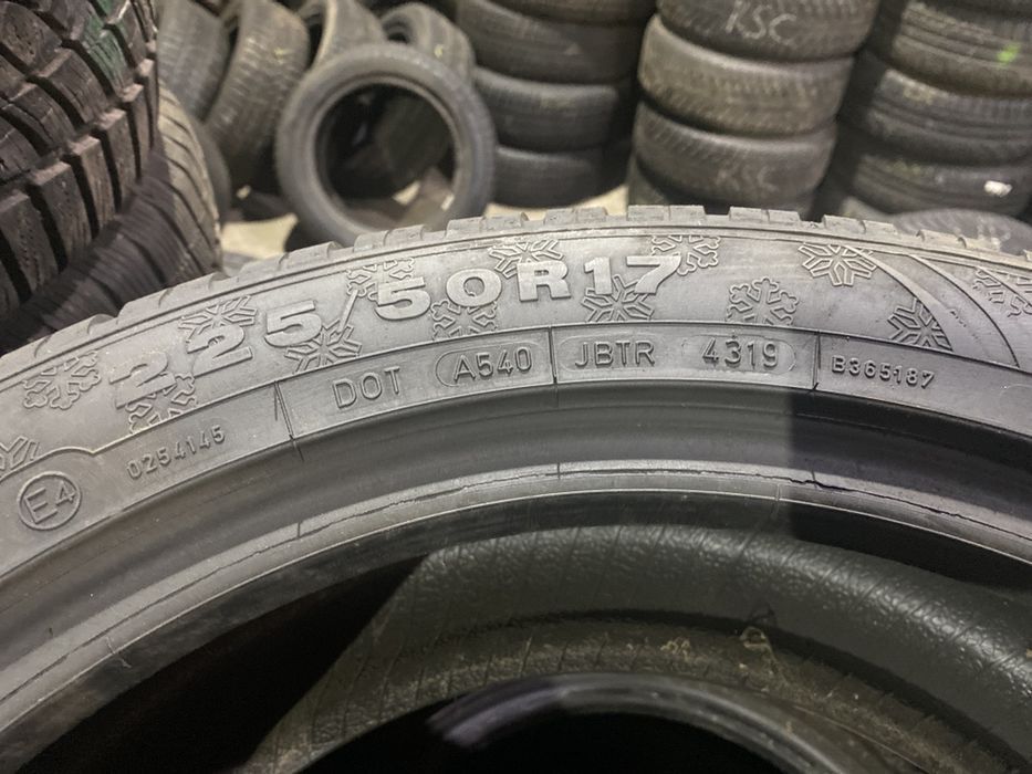Шини б/у зима 225/50-R17 Dunlop Winter Sport 4D RUNFLAT