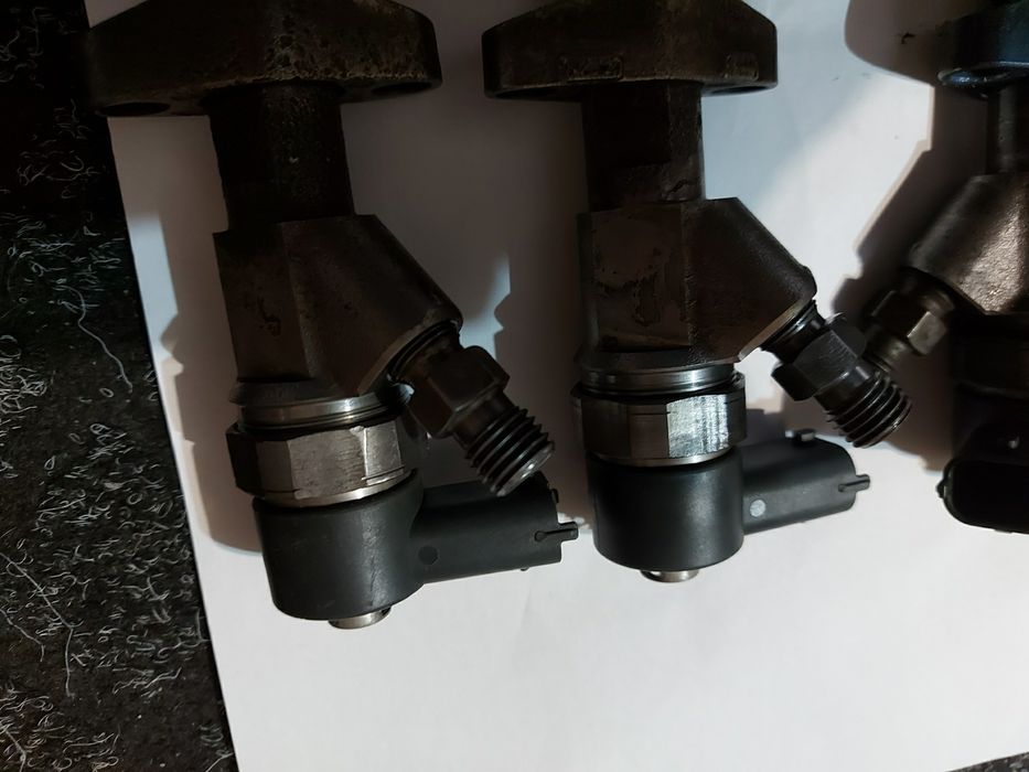 Форсунки Рено Еспейс Лагуна Велсатіс 2.2dci 0445110084  0445110102