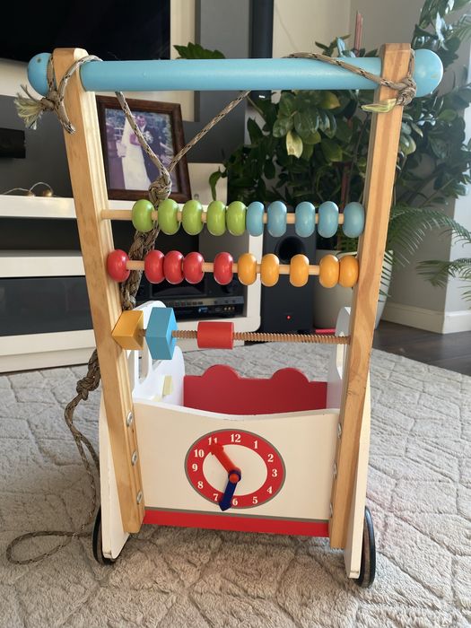 Jeździk pchacz drewniany