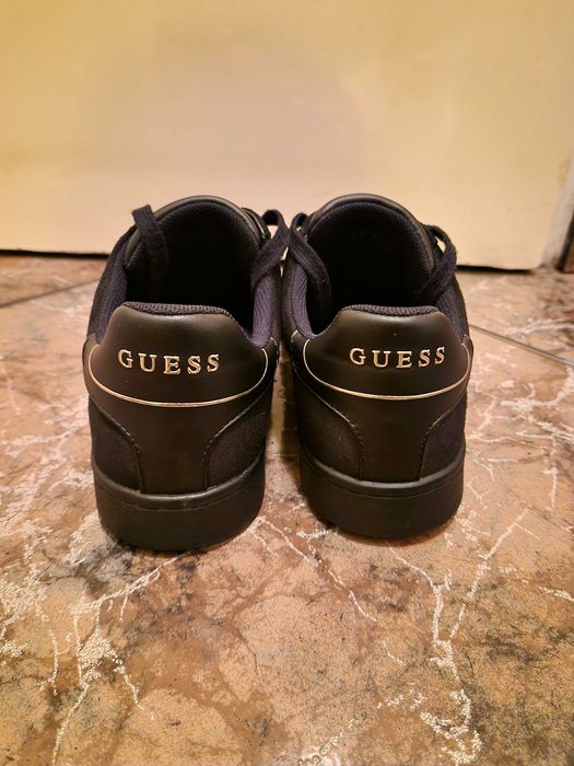 Buty damskie Guess