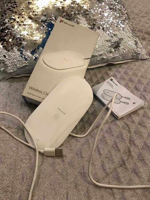 Ładowarka indukcyjna Microsoft DT-904