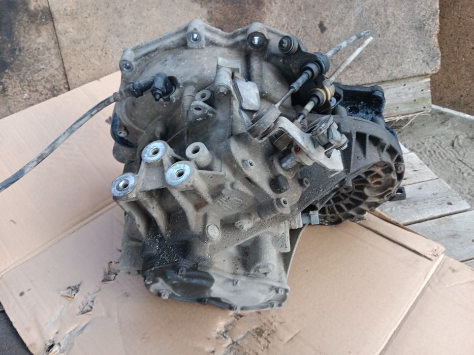 Opel Astra h 3 III skrzynia biegów manualna F23 1.7 Z17DTH