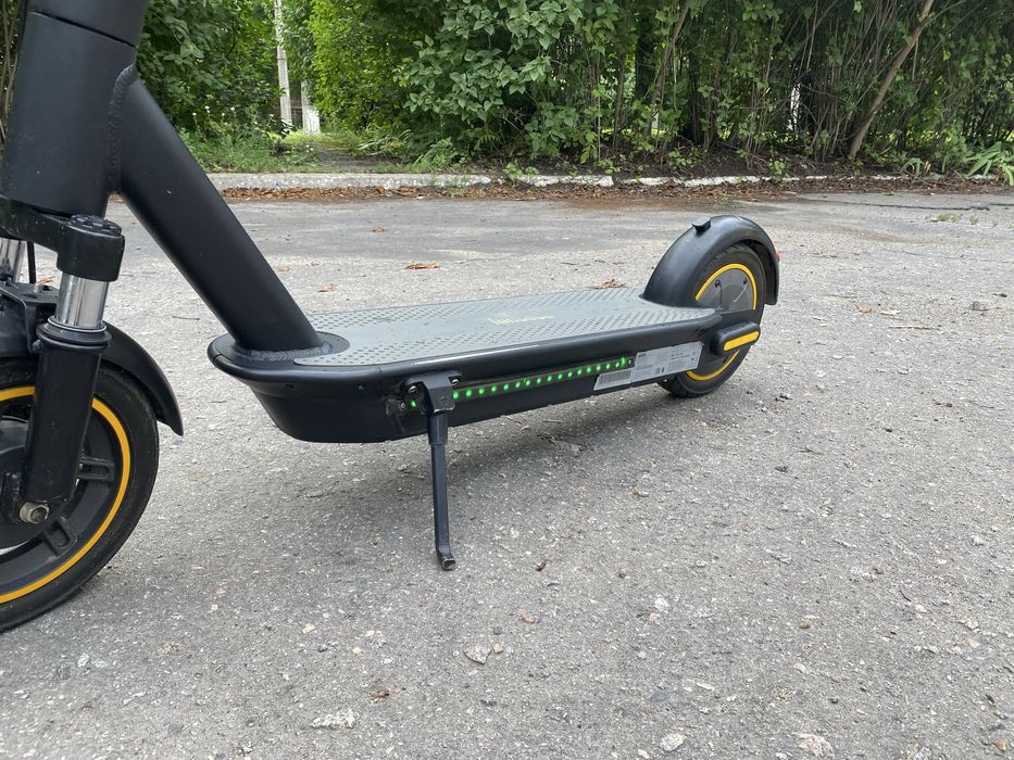 Електросамокат Ninibot G30 MAX Ultra 18Ah 600w