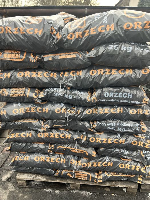 Drewno Rozpałkowe Suche . TRANSPORT , duze worki zapraszam
