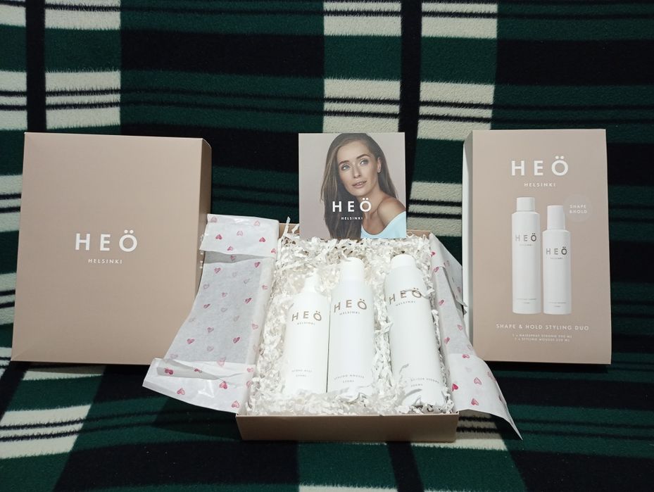 Zestaw produktów do stylizacji i pielęgnacji włosów Heö Helsinki