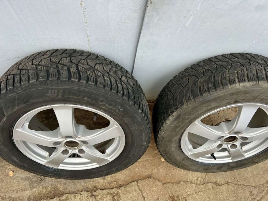Продам резину з дисками 215/65r16