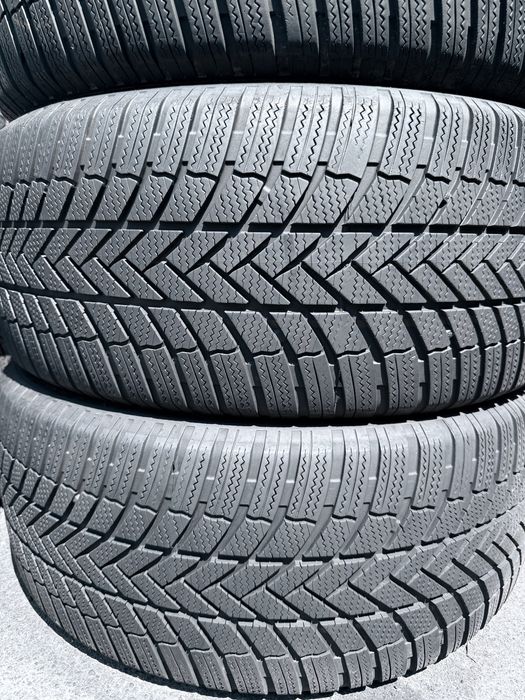 255 50 19 Bridgestone LM005 85% 2024 Шини Зима