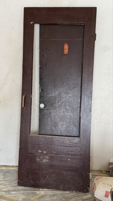 Дрова скрині двері