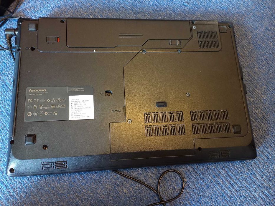Ноутбук Lenovo G575 робочий