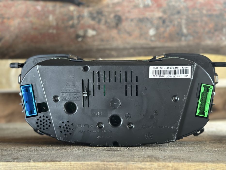 Щиток приладів для  Skoda Octavia Tour