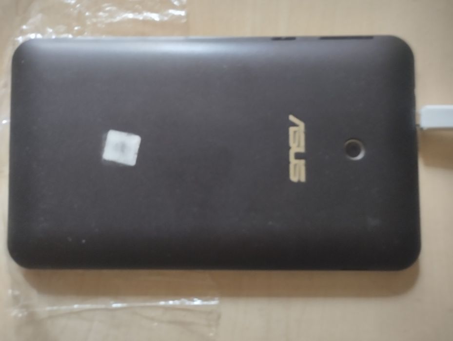 Планшеты на запчасти.