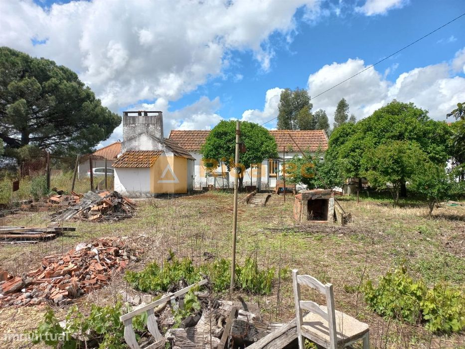 Moradia  com terreno na Fajarda