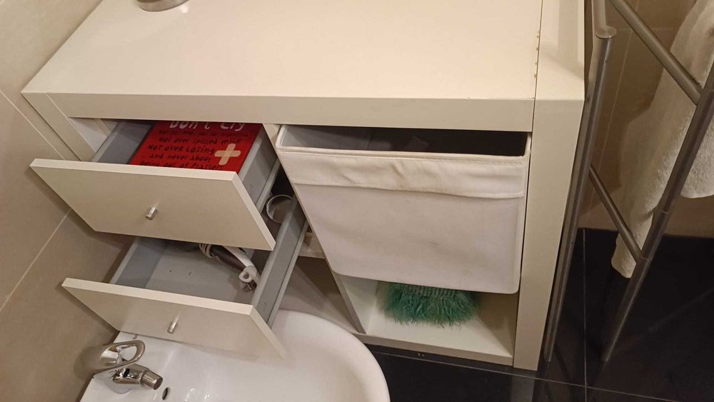 Estante Ikea Kallax branca 77 x 77 x 33