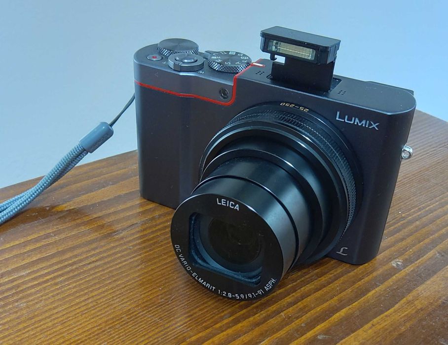 Фотоапарат Panasonic преміум компакт