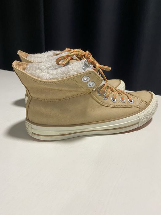 Sapatilha bota marca Converse All Stat modelo exclusivo