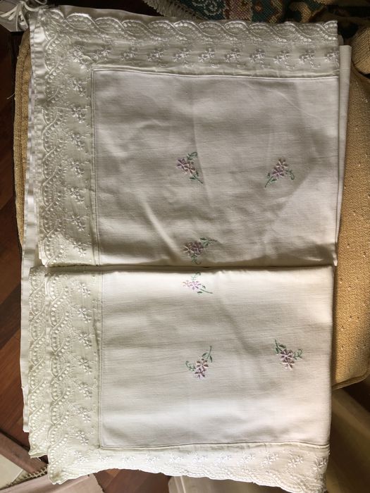 2 Conjuntos LENÇÓIS BRANCO C BORDADO + FRONHAS