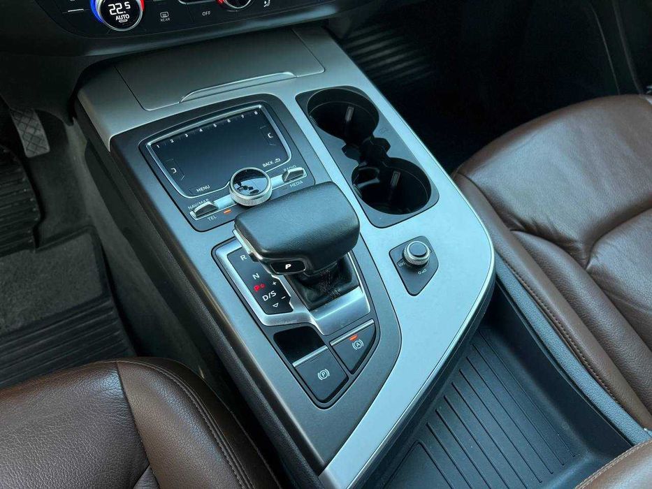 Audi Q7 2017 Офiцiал