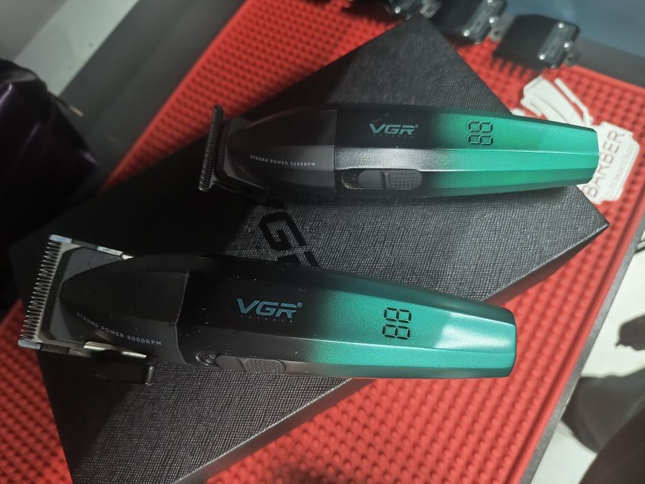 Продам новый комплект профессиональный машинок