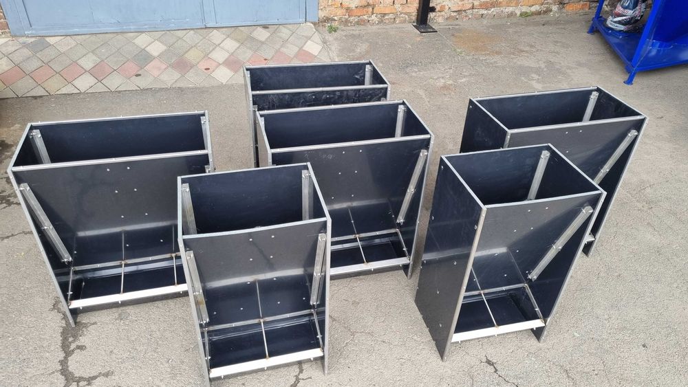 Годівниця на дорощювання свиней Кормушка для свиней AP2W