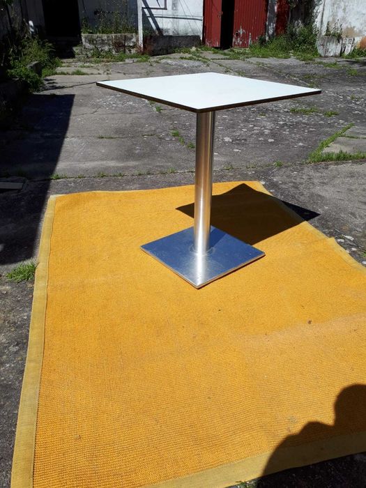 Conjunto de 10 Mesas de Interior