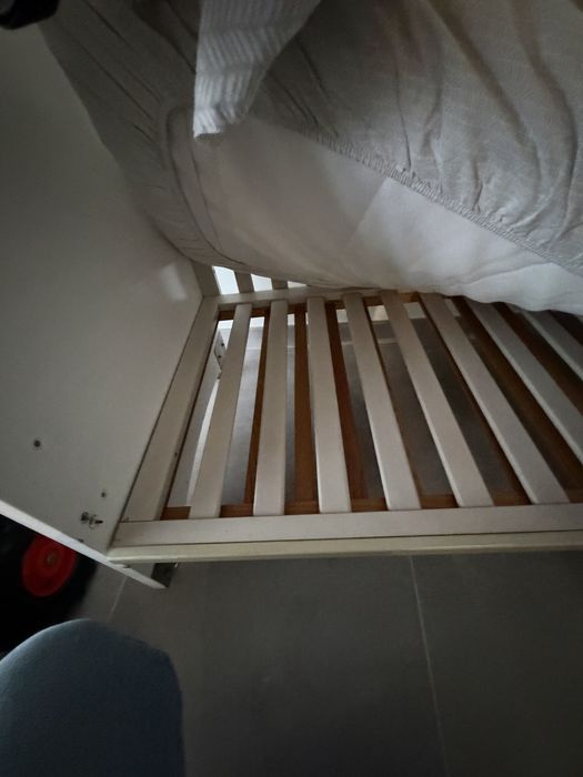 BERÇO MADEIRA USADO MAS OTIMO