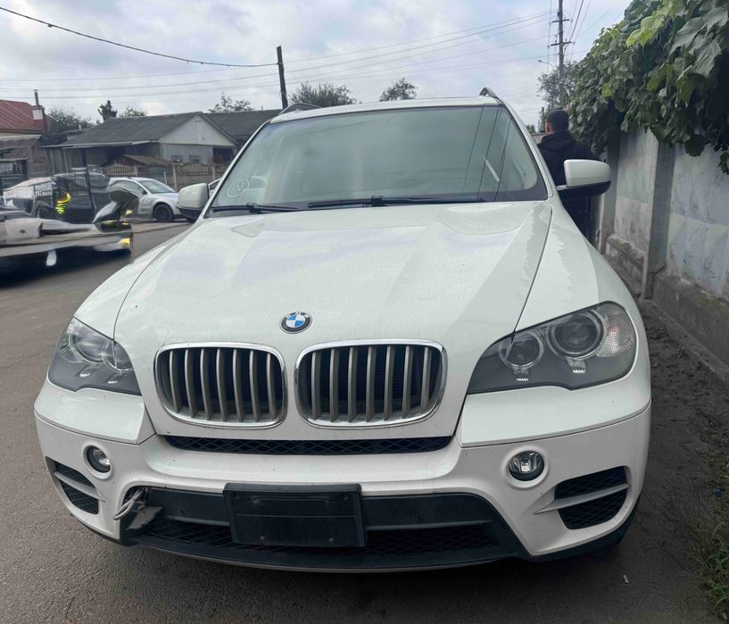 Разборка БМВ Х5 Е53 Е70 ф15 х3 ф25 Розборка бампер BMW X5 E53 E70 F15