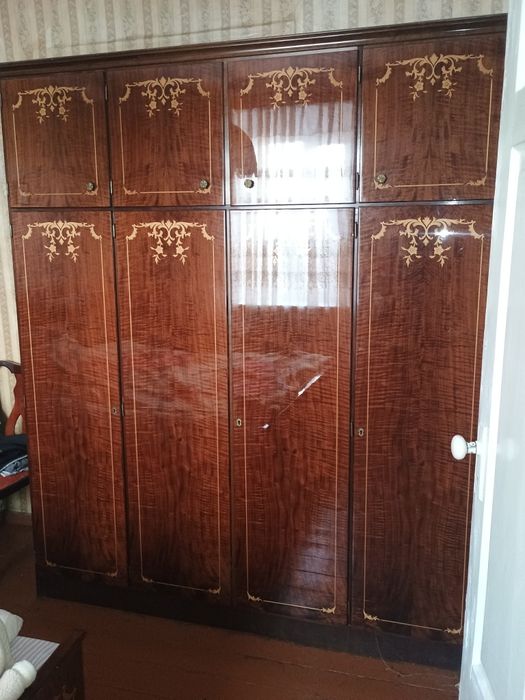 Продаж меблів в спальню