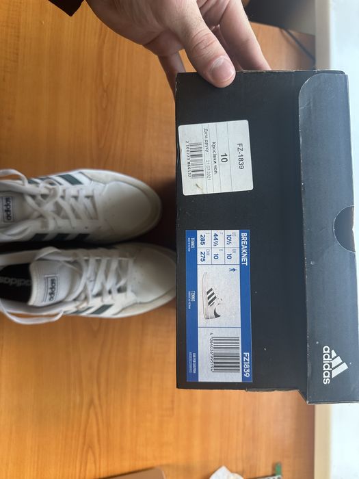 Продам кросовки Adidas