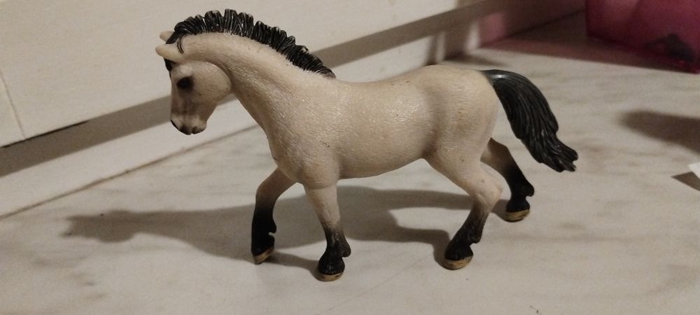 2 konie schleich