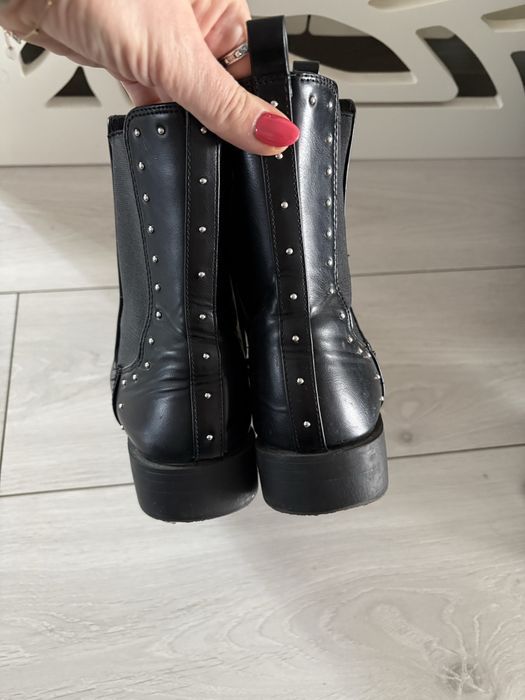 Botki zara 37 czarne z cwiekami
