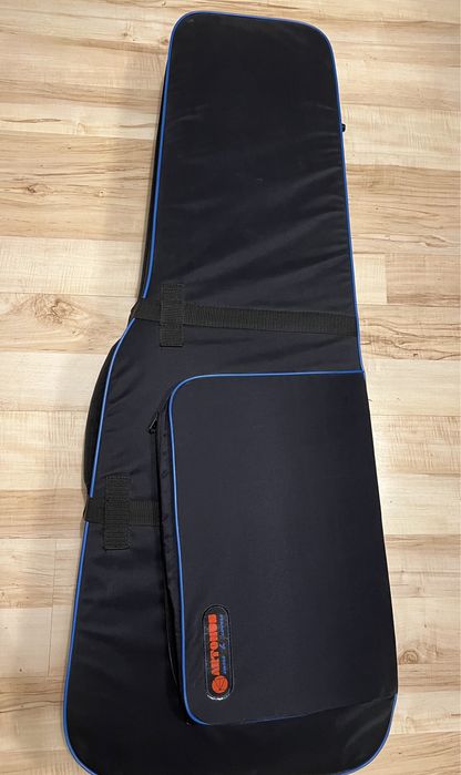 Futerał case pokrowiec do gitary Artonus