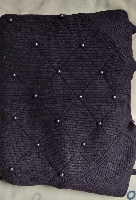 Теплий темно синій светр