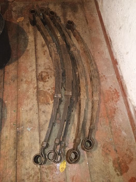 Продам ресори УАЗ