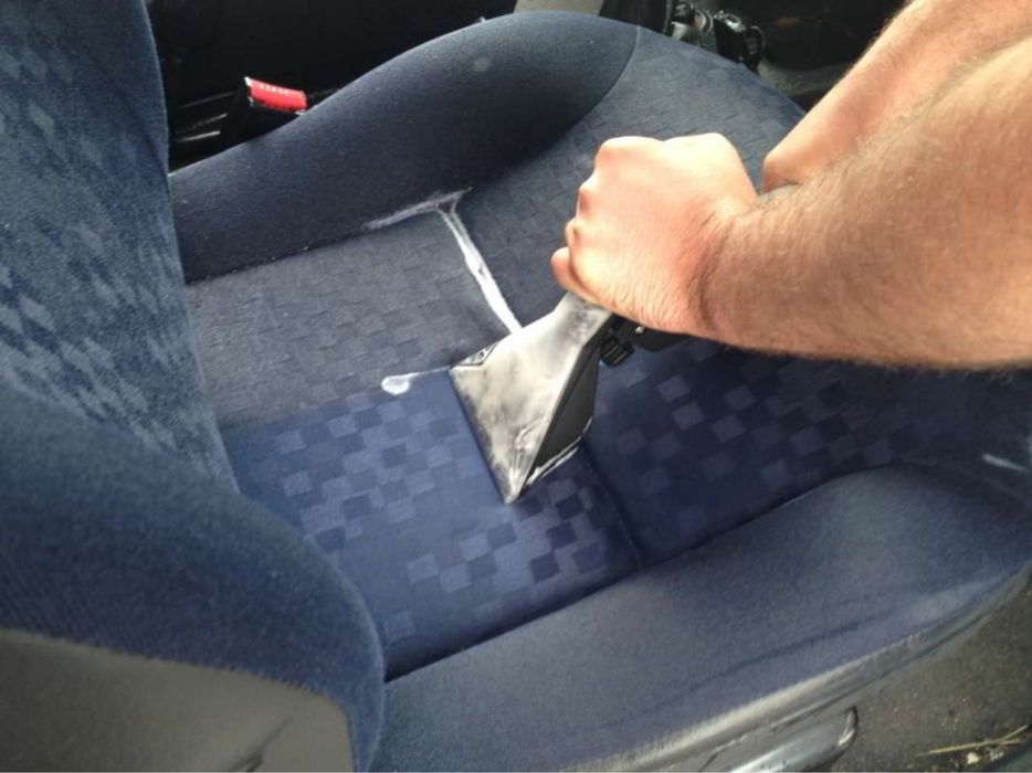 Serviços lavagem de estofos