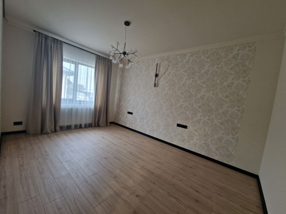 Продається котедж с. Минай