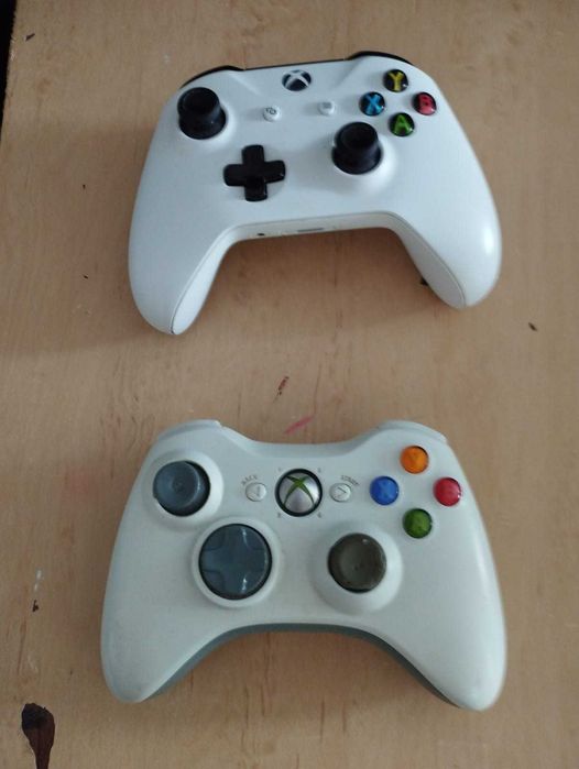 Lote - 2 comandos xbox 360 e 1 comando xbox one