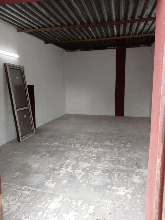 Hala pomieszczenie magazynowe