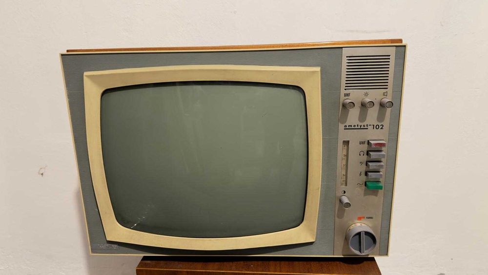 telewizor ametyst-102