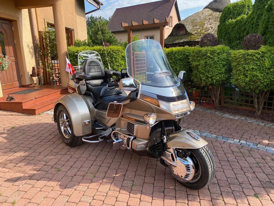 Honda GL Luksus na trzech kołach – Gold Wing Trike od EML stan kolekcjonerski !