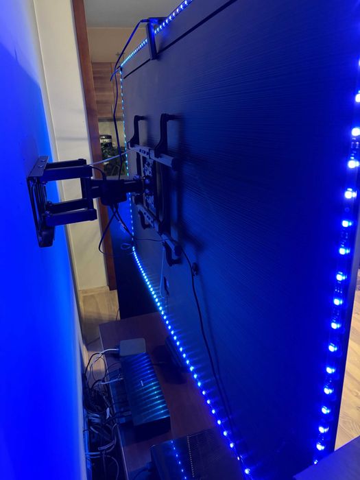 Telewizor Samsung 75" QLED QE75Q7FNA, Ambilight Govee