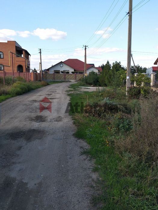 Участок 10 сот.. Фонтанка.