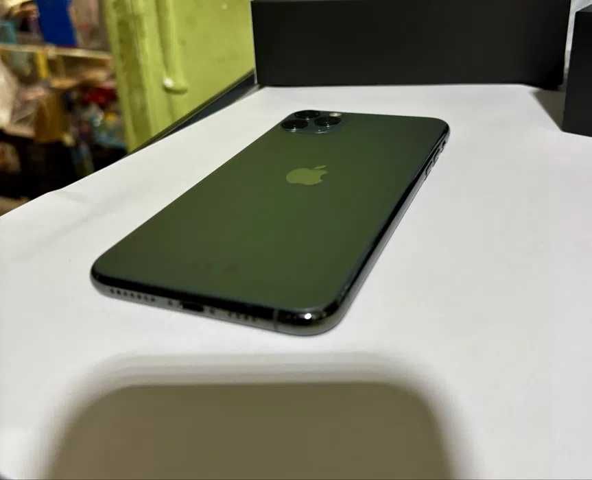 iPhone 11 Pro Max gren jak nowy