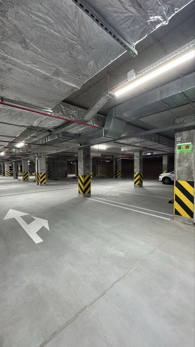 Sky Avenue Святослава Хороброго оренда паркомісця паркінг підземний гараж машиномісце парковка укриття Соломенский